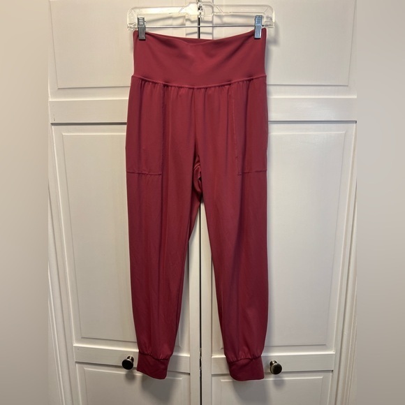 Athleta Salutation In Powervita Joggers Size Women's Small Color Rose - Picture 1 of 12
